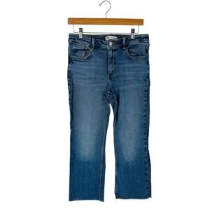 Zara High Rise Cropped Flare Jeans Raw Hem High‎ Rise Size 8